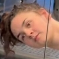 Abbi Pulling Nøgen