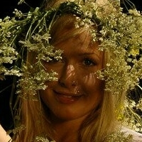 Adelka.A Nøgen