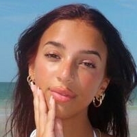 Adriana Kolanovic Nøgen