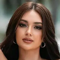 Ahtisa Manalo Nøgen