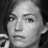 Alba Jose Nøgen