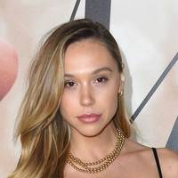 Alexis Ren Nøgen