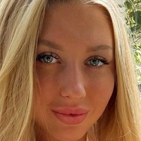 Alina Cherepanova Nøgen