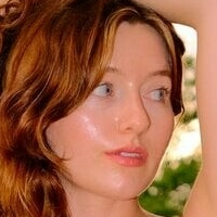 Alison Rouge Nøgen
