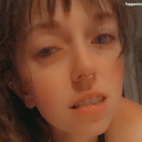 Alli.moona Nøgen