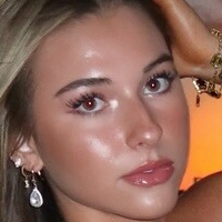 Allie_brink13 Nøgen