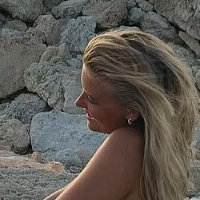 Amalie Kjeldtoft Nøgen