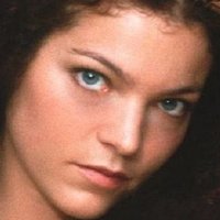 Amy Irving Nøgen