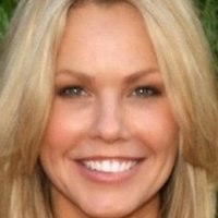 Andrea Roth Nøgen