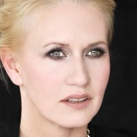 Andrea Sokol Nøgen