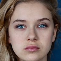 Anna Herrmann Nøgen