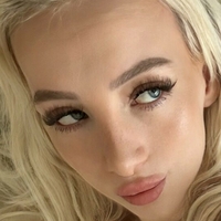 babychar_x Nøgen