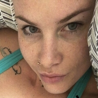 Bec Rodriguez Nøgen