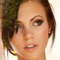 Bethanie Badertscher Nøgen