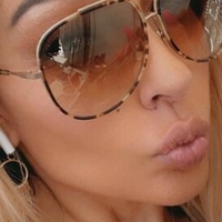 Bratty Nikki Nøgen