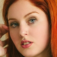 Bruna Bruce Nøgen