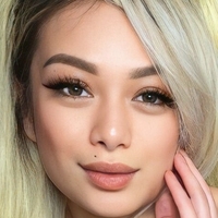 bxmbchelle Nøgen