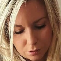 Carina Crone Nøgen