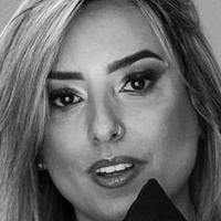 Carol Bernardi Nøgen