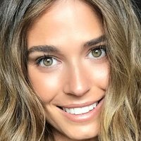 Coral Simanovich Nøgen