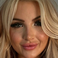 Daisy May Nøgen