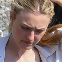 Dakota Fanning Nøgen
