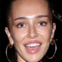 Delilah Hamlin Nøgen