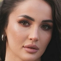 Diana Avsaragova Nøgen