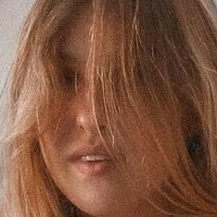 Dina Grinberg Nøgen