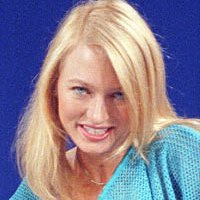 Elizarah Nøgen