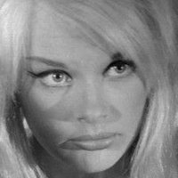 Elke Neidhart Nøgen
