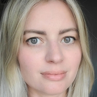 Elyse Willems Nøgen