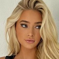 Emilie Kull Nøgen