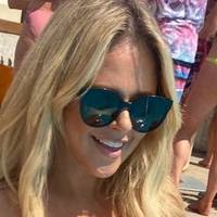Emily Atack Nøgen