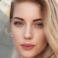 Emily Crighton Nøgen
