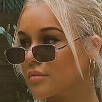Emily Hicks Nøgen