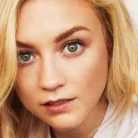 Emily Kinney Nøgen