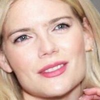 Emma Greenwell Nøgen