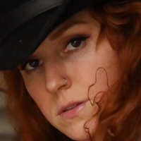 Erika Knight Nøgen