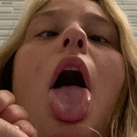 Genie Exum Nøgen