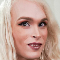 Gwen Phoenix Nøgen