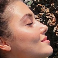 Hande Ercel Nøgen