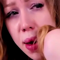 HELLOIAMASTRID Nøgen