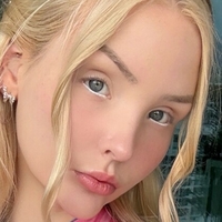 isabella.koft Nøgen