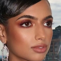 Ishana Night Shyamalan Nøgen