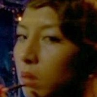Ivy Yi Nøgen