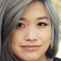 Julia Chow Nøgen