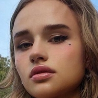 Julia Gisella Nøgen