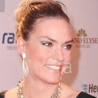 Julia Scharf Nøgen