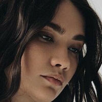 Karina Istomina Nøgen
